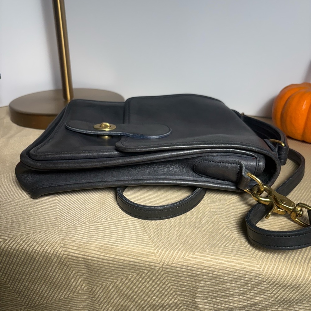 RARE! Vintage Coach Navy Leather Crossbody #0032-323
Made in the United States! - Picture 8 of 15